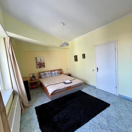 Luanaapartments #1 Otopeni Extérieur photo