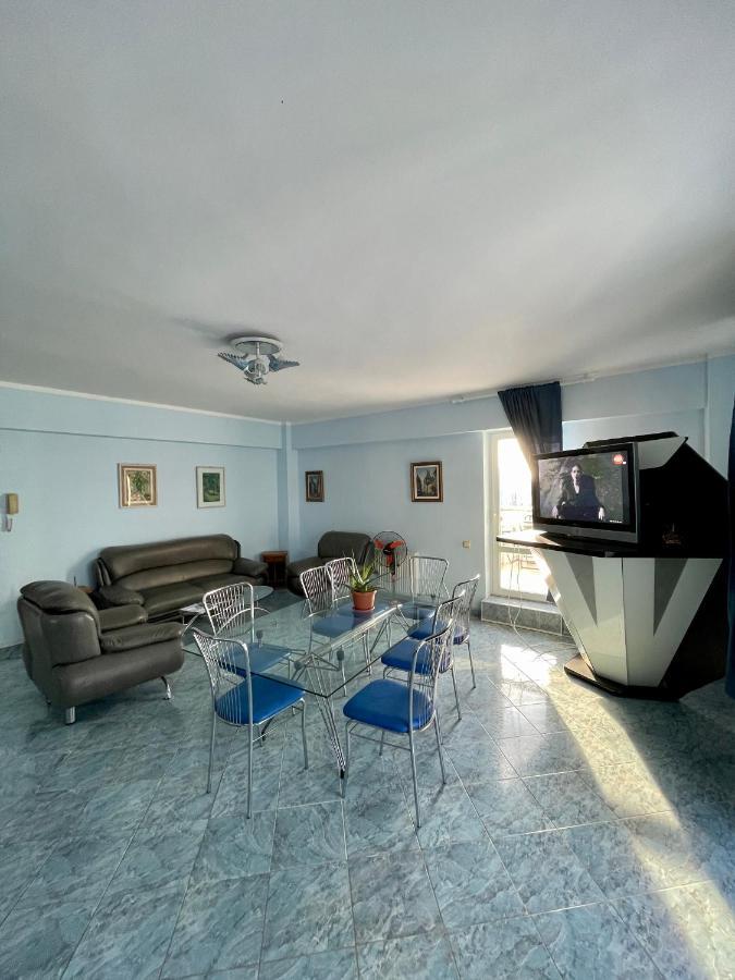 Luanaapartments #1 Otopeni Extérieur photo